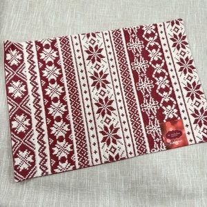 (Set of 8) NWT St. Nicholas Square Red and White Snowflake Placements